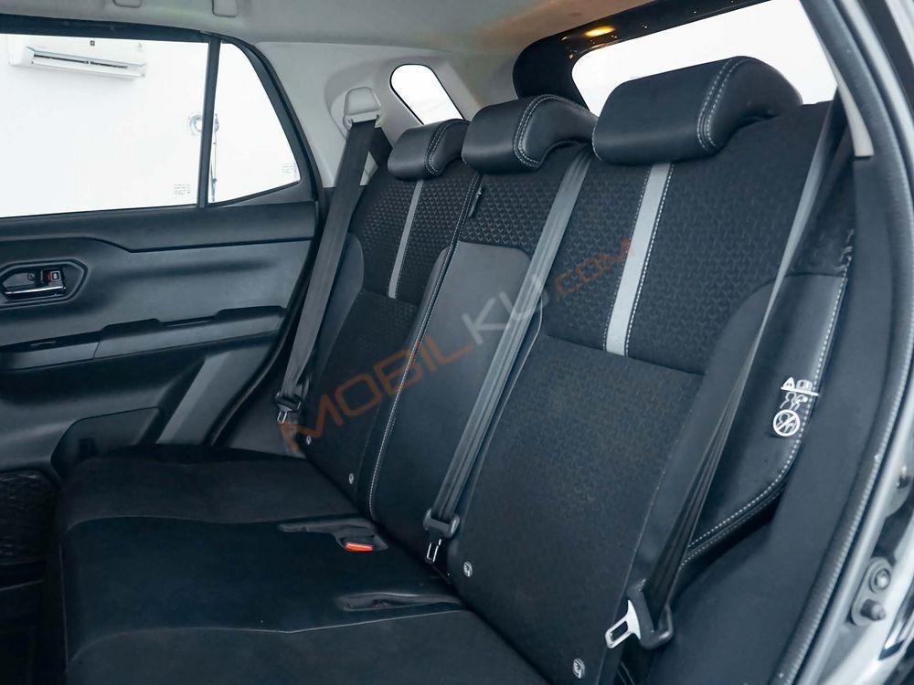 Mobil Toyota Raize 2022