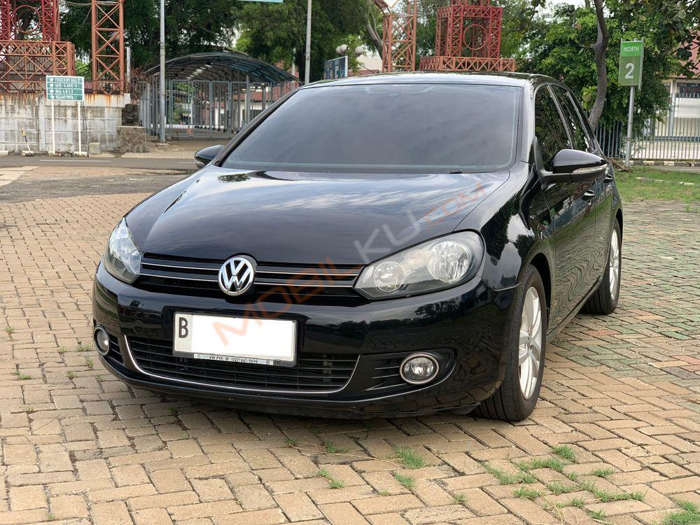 Mobil Volkswagen Golf 2013