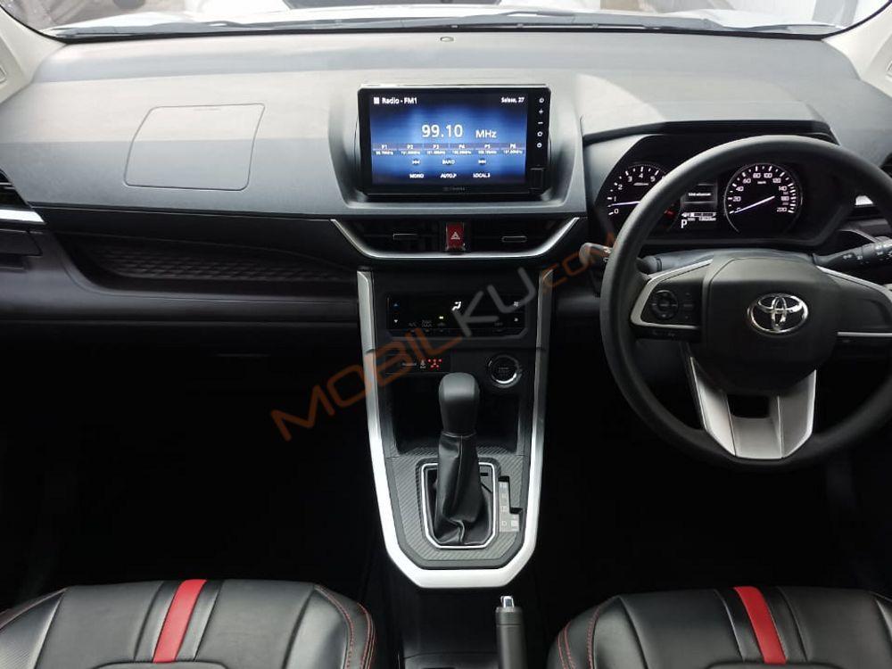 Mobil Toyota Avanza 2022
