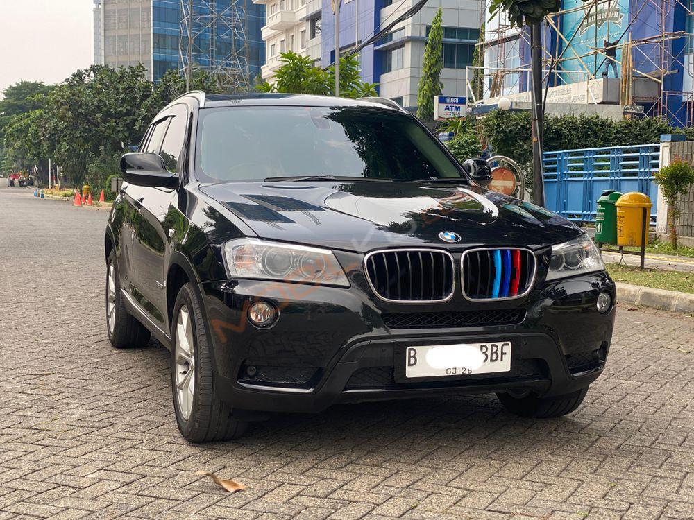 Mobil BMW X3 2012