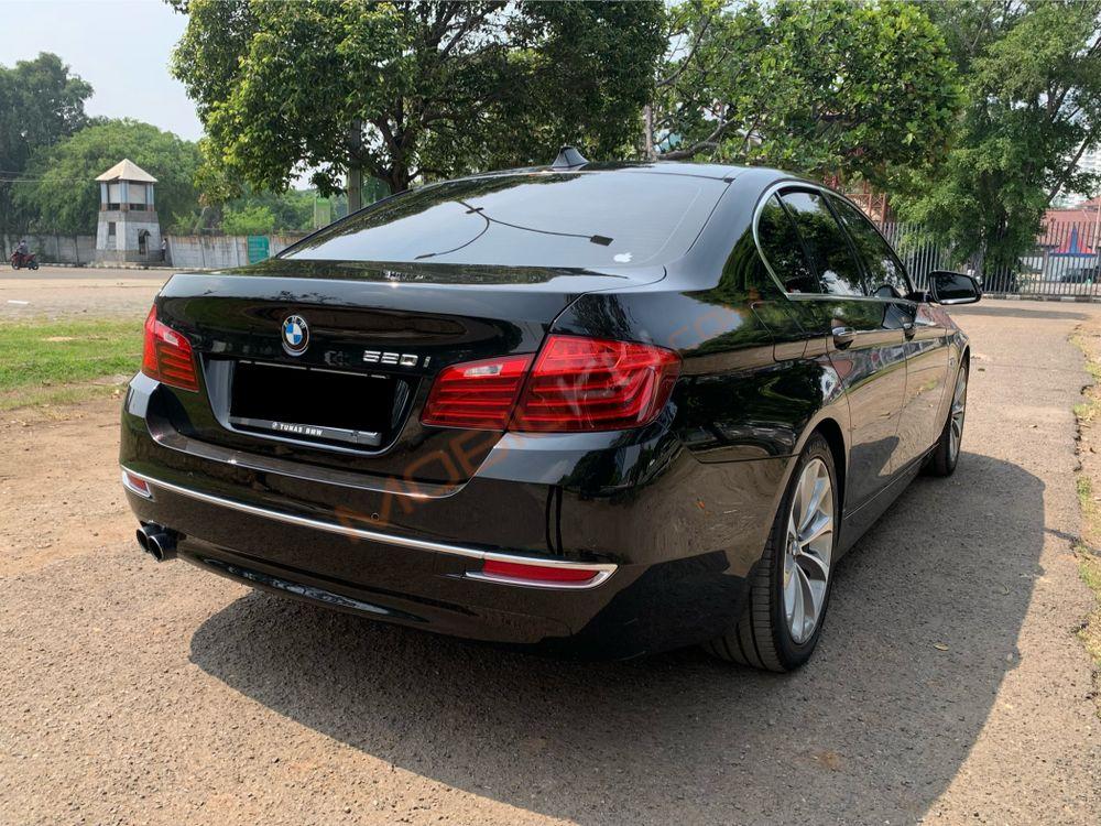 Mobil BMW 5 Series 2016