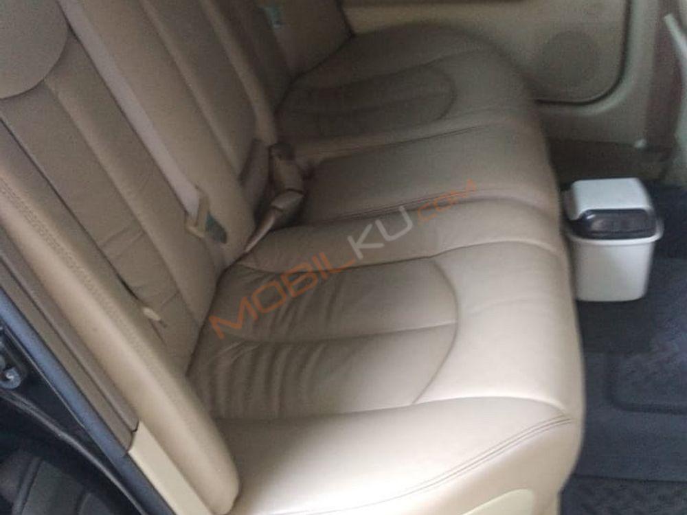 Mobil Nissan Teana 2006