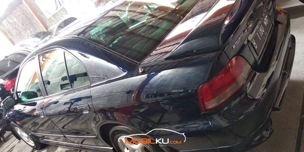 Mobil Mitsubishi Galant 1998