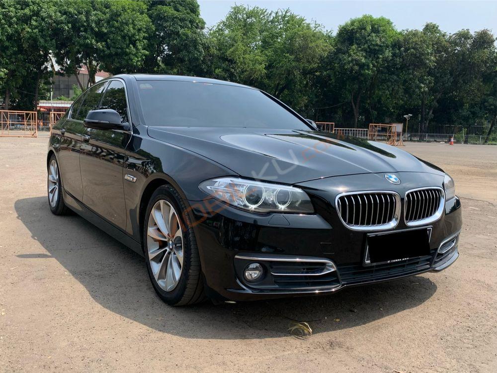 Mobil BMW 5 Series 2016
