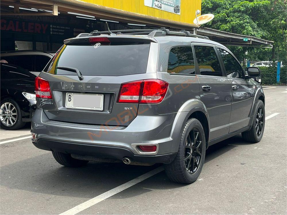 Mobil Dodge Journey 2013