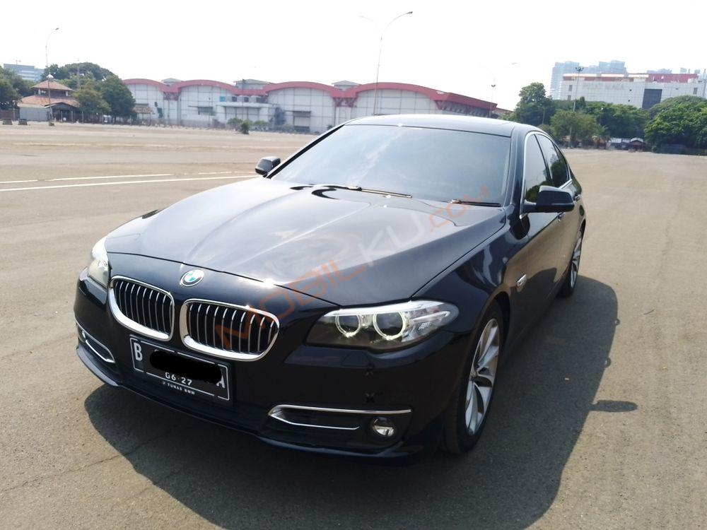 Mobil BMW 5 Series 2016