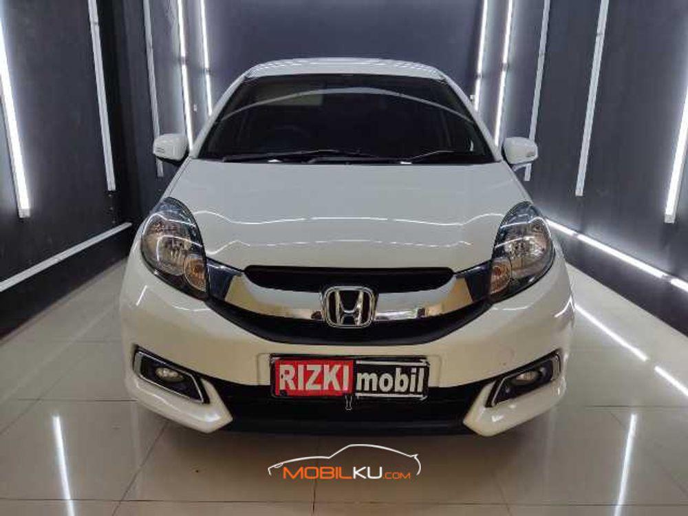 Mobil Honda Mobilio 2014