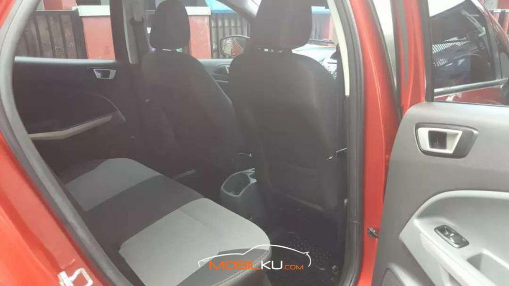 Mobil Ford EcoSport 2015