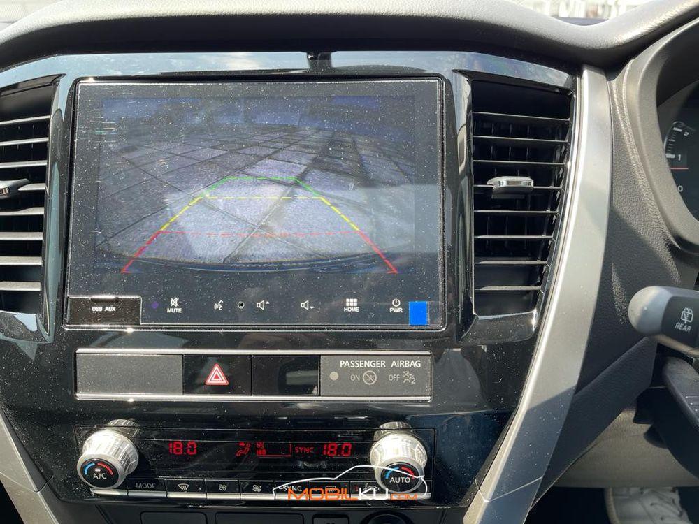 Mobil Mitsubishi Pajero Sport 2021