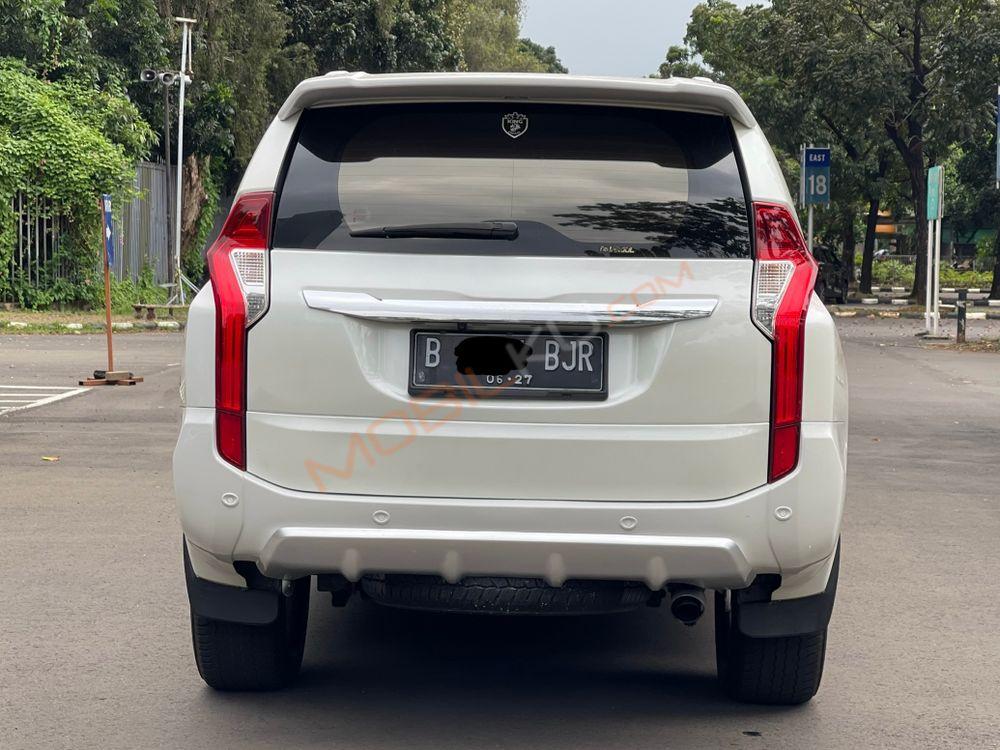 Mobil Mitsubishi Pajero Sport 2017