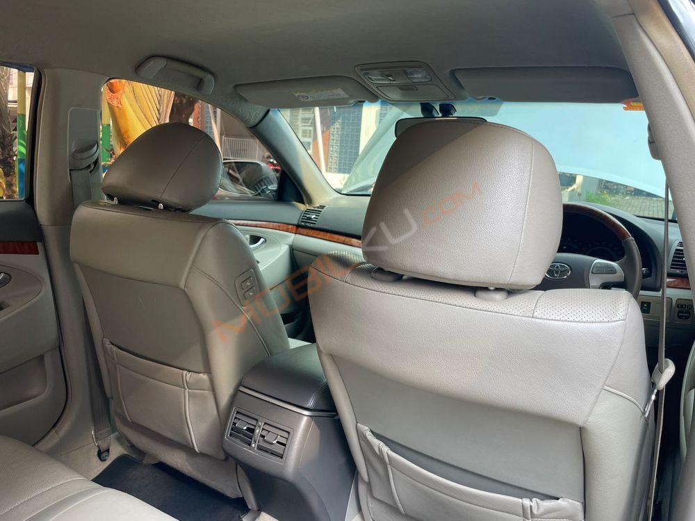 Mobil Toyota Camry 2007