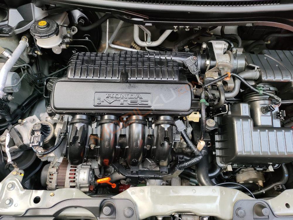 Mobil Honda Mobilio 2015