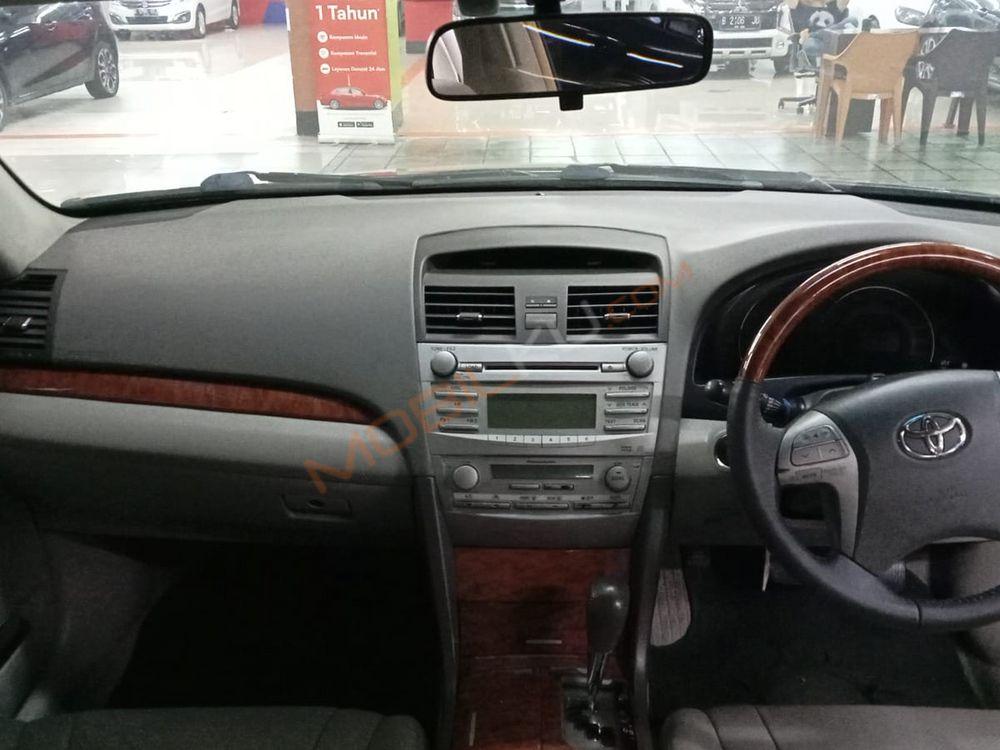 Mobil Toyota Camry 2007