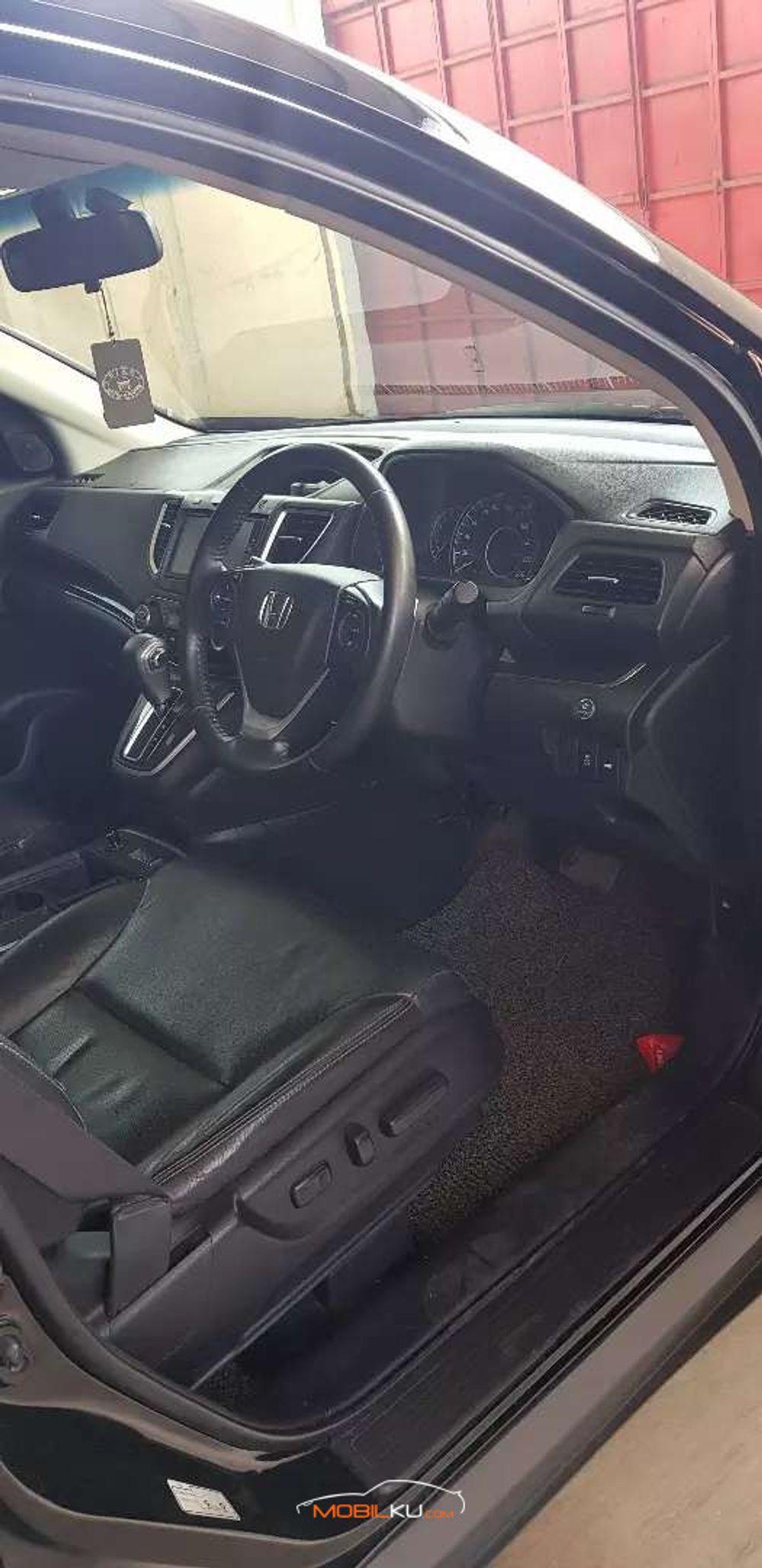 Mobil Honda CR-V 2017
