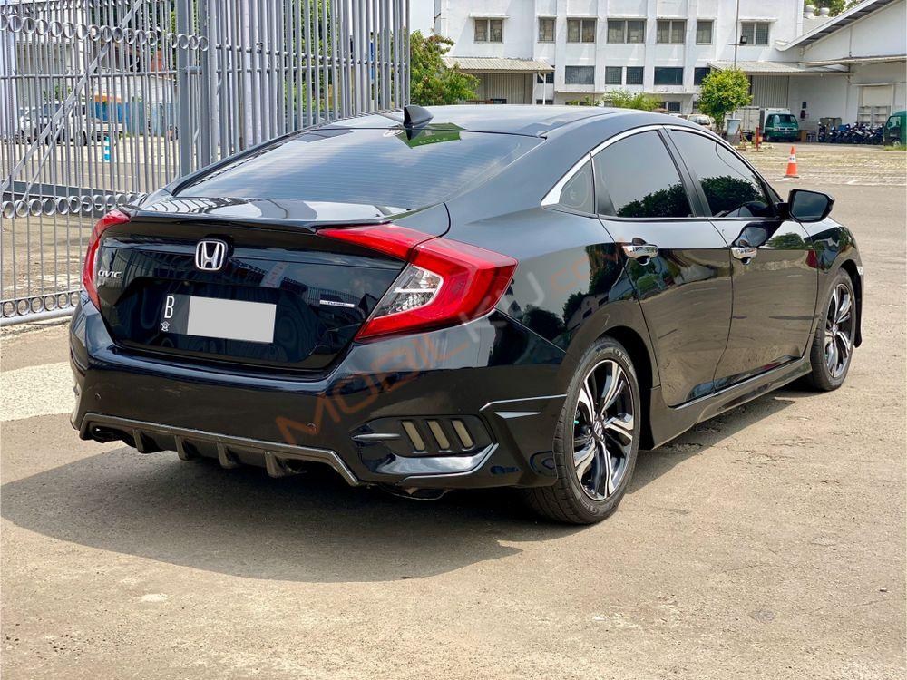 Mobil Honda Civic Sedan 2017