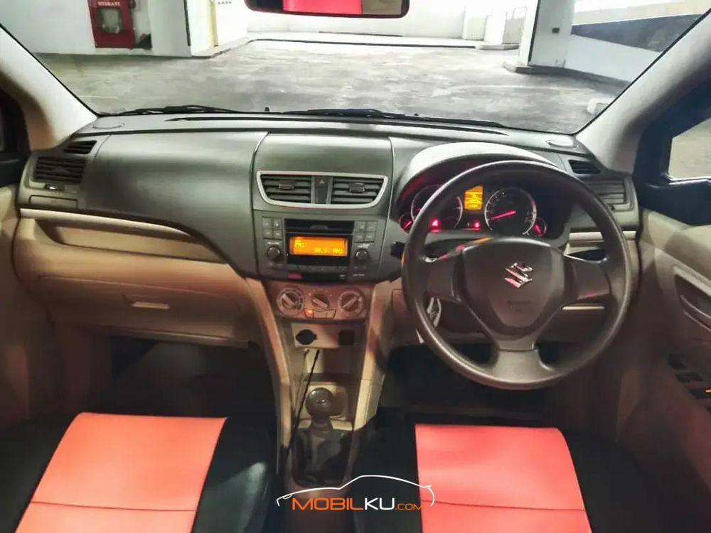 Mobil Suzuki Ertiga 2017