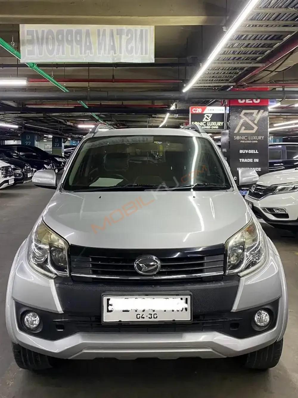 Mobil Daihatsu Terios 2015