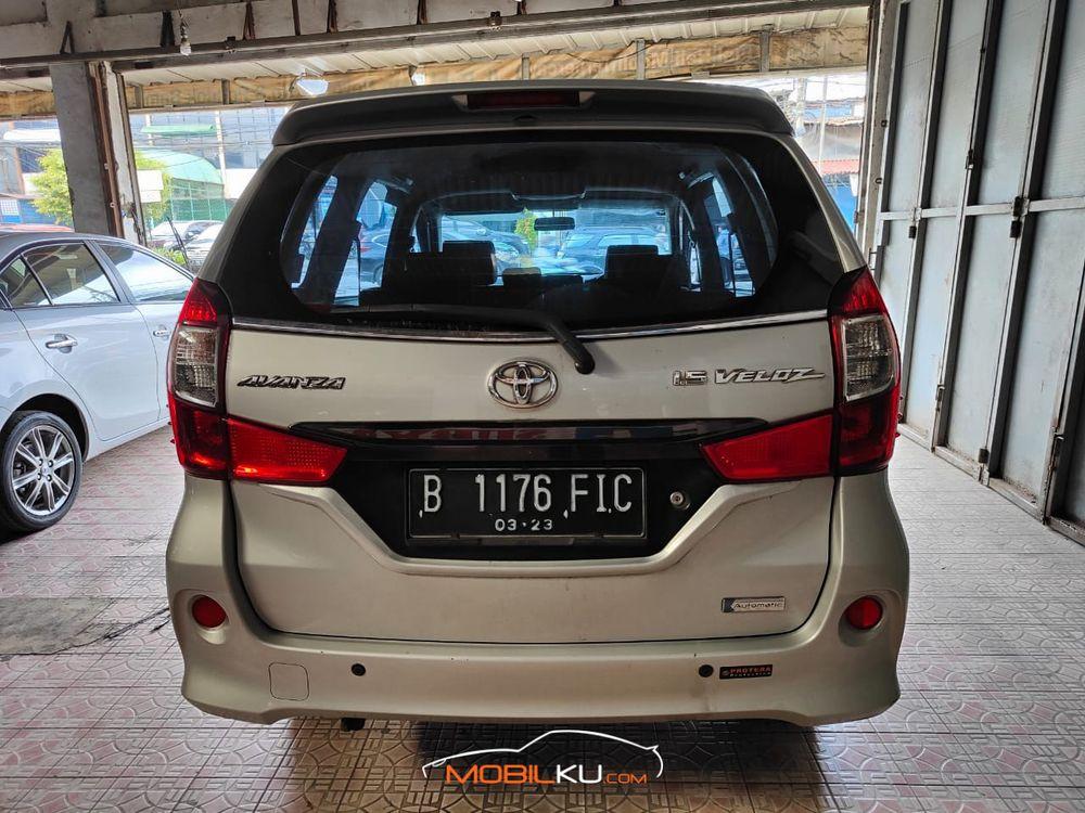Mobil Toyota Avanza 2018