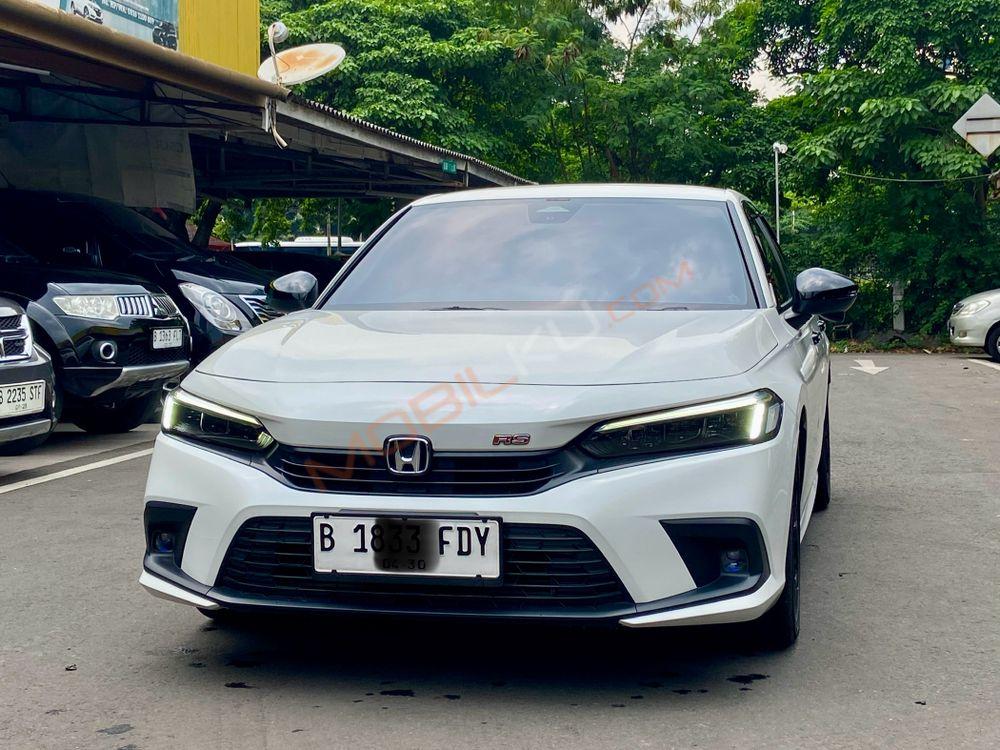 Mobil Honda Civic Sedan 2023