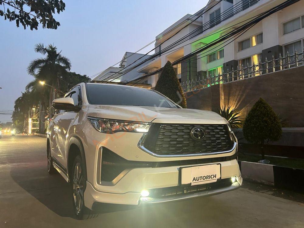 Mobil Toyota Kijang Innova Zenix 2023
