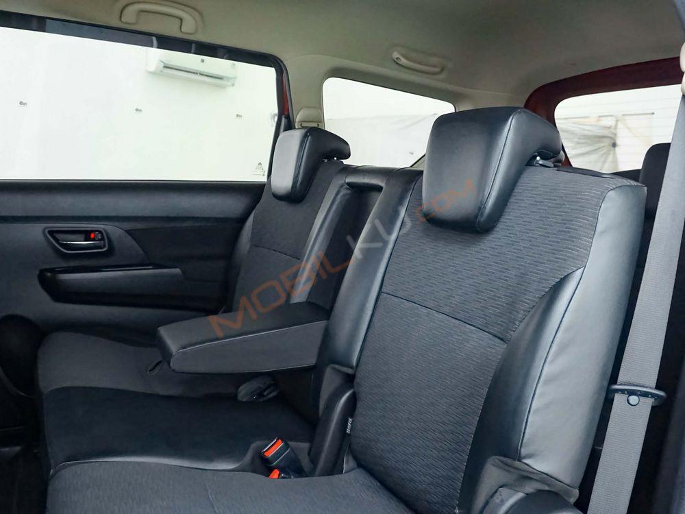 Mobil Suzuki XL7 2020