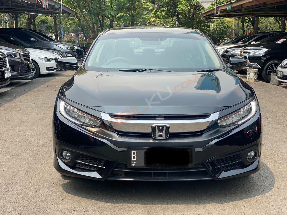 Mobil Honda Civic Sedan 2017