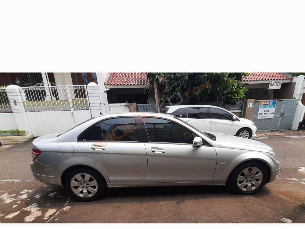 Mobil Mercedes-Benz C-Class 2010
