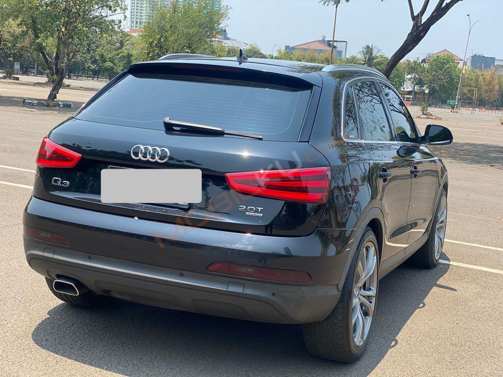 Mobil Audi Q3 2014