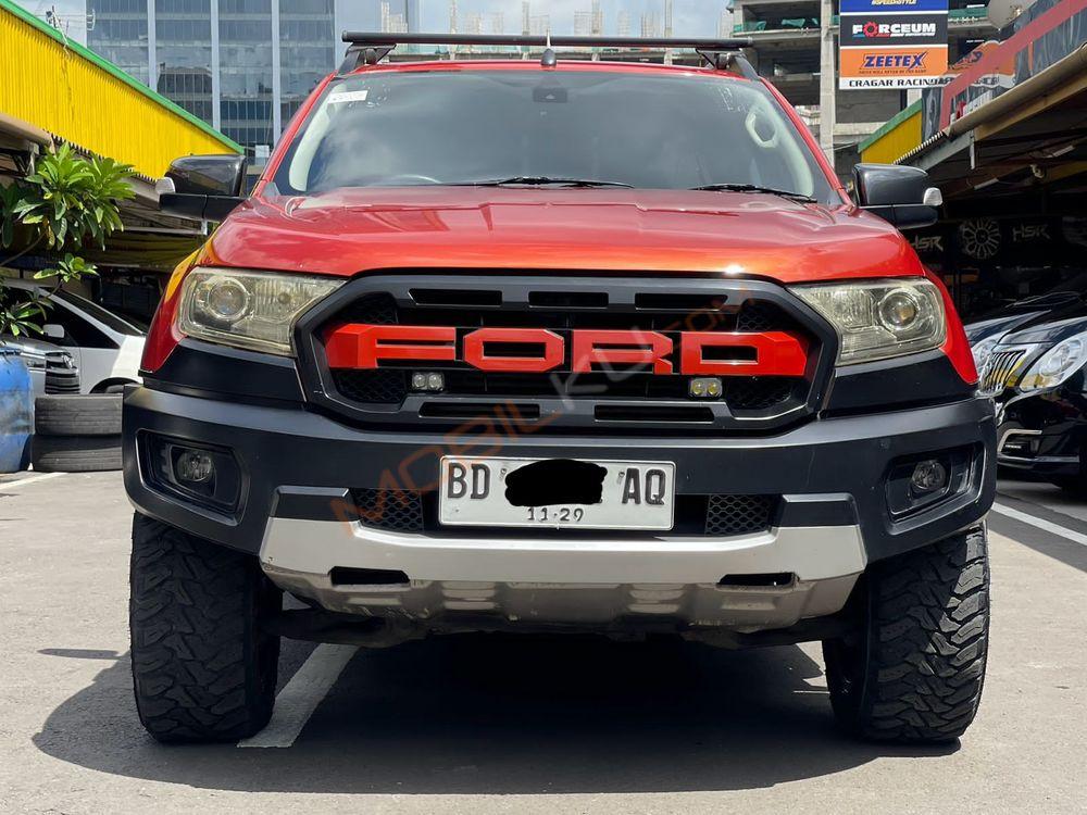 Mobil Ford Ranger 2014