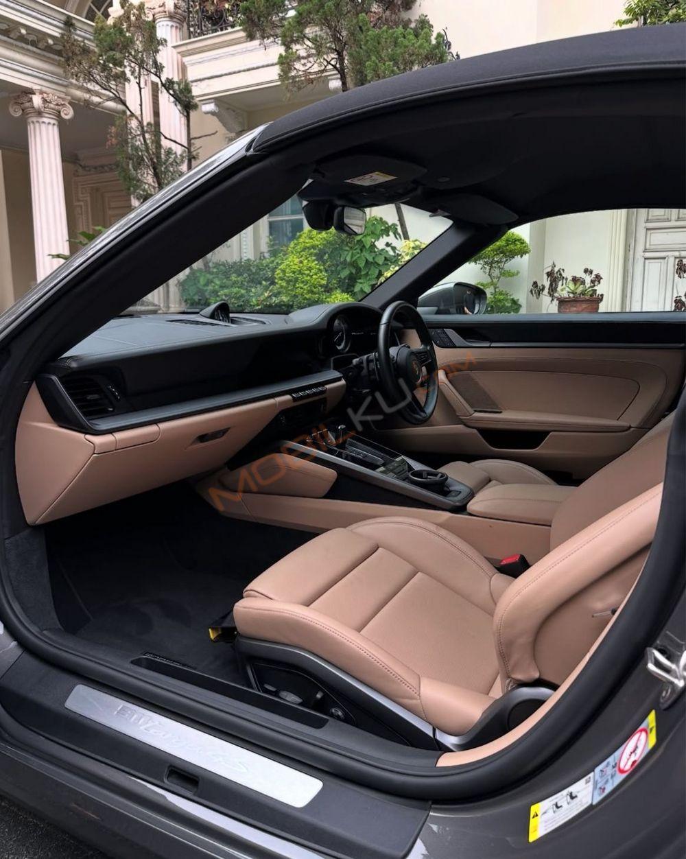Mobil Porsche 911 2022