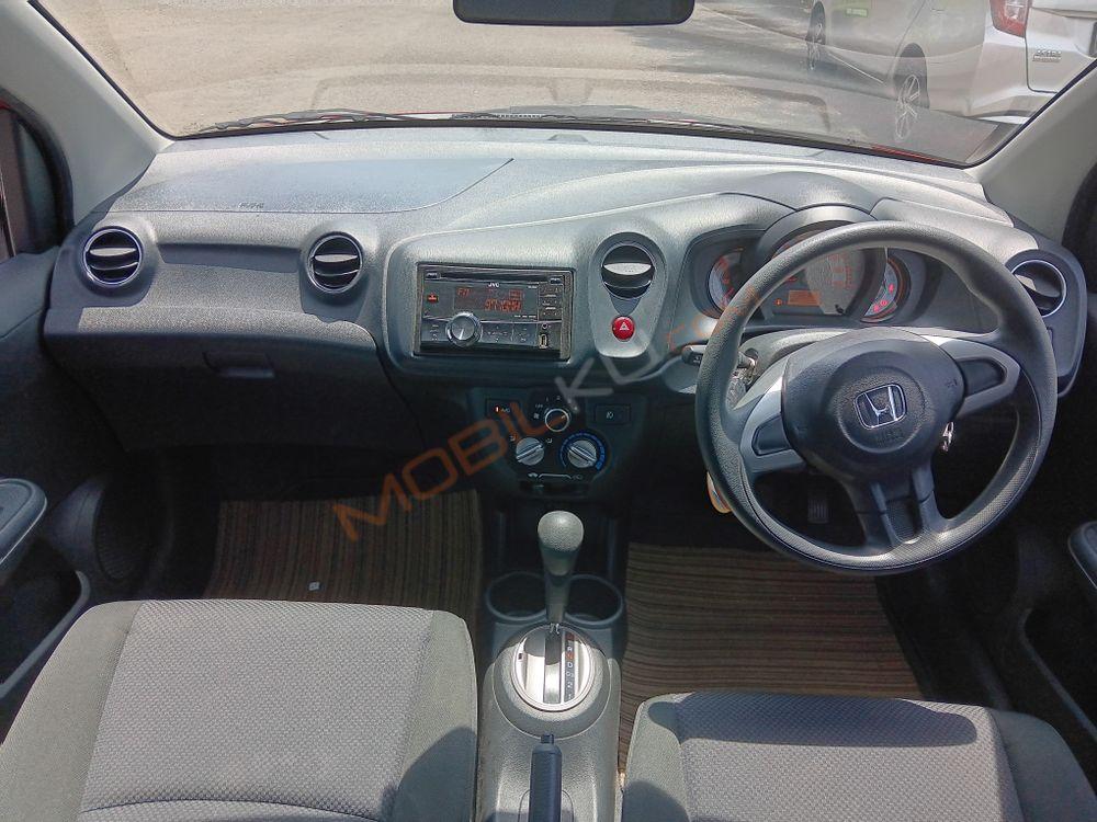 Mobil Honda Brio 2014