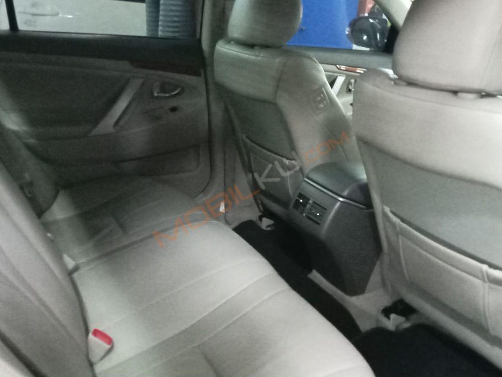 Mobil Toyota Camry 2007