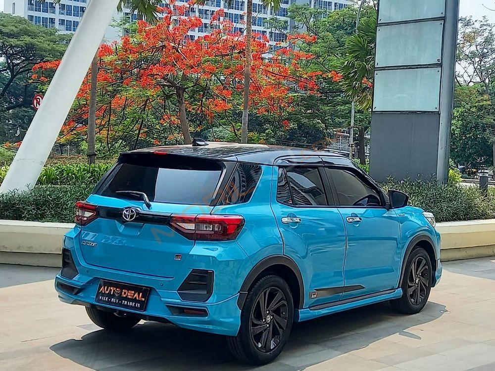 Mobil Toyota Raize 2022