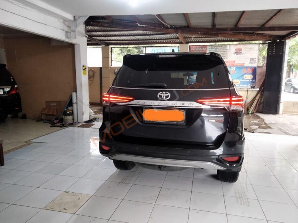 Mobil Toyota Fortuner 2018