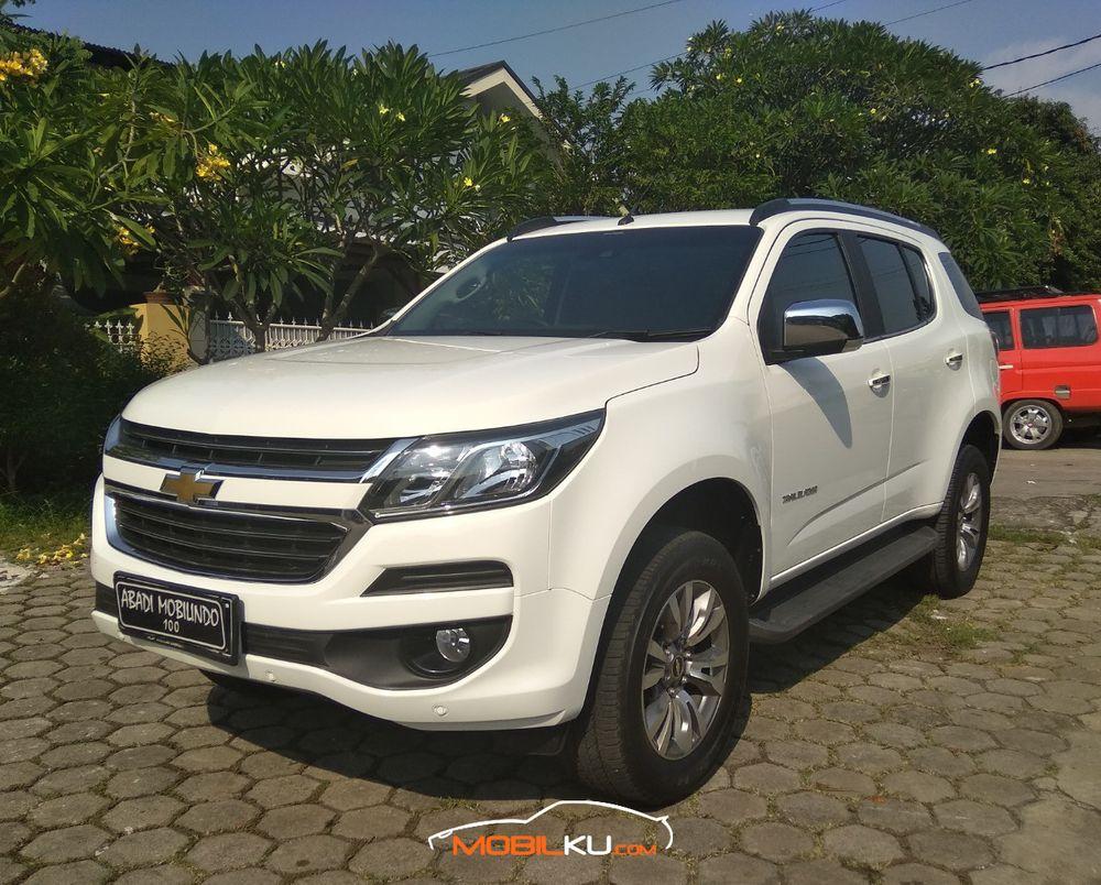 Mobil Chevrolet Trailblazer 2017