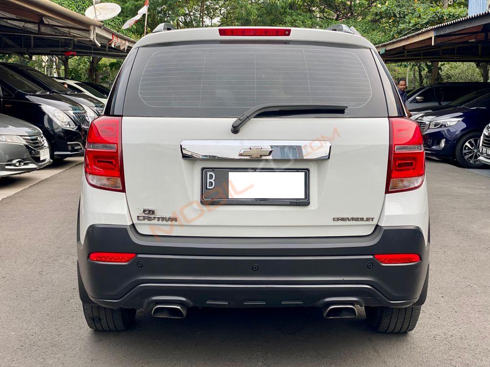 Mobil Chevrolet Captiva 2015
