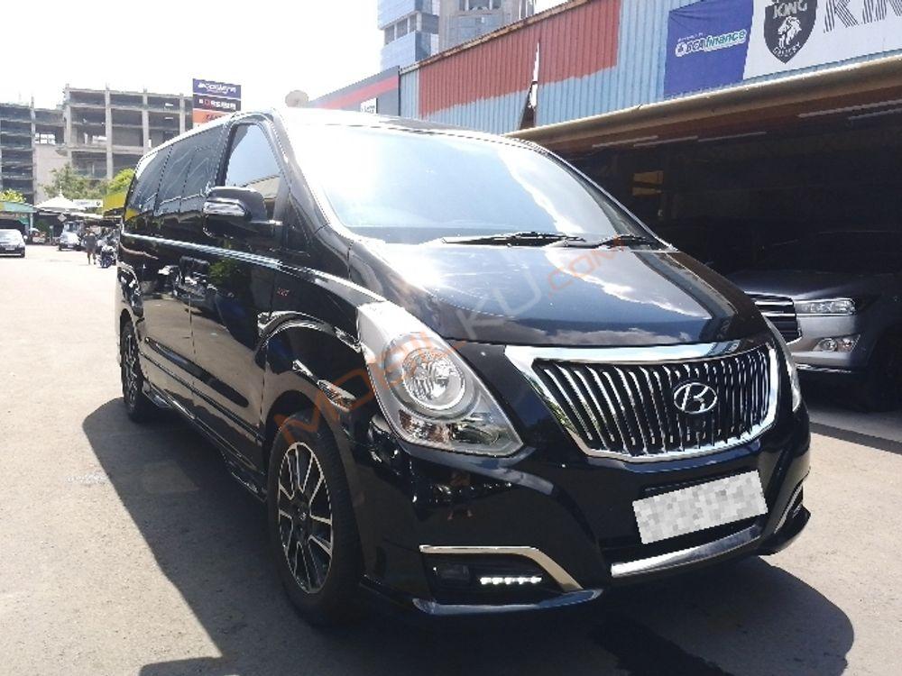 Mobil Hyundai H-1 2018
