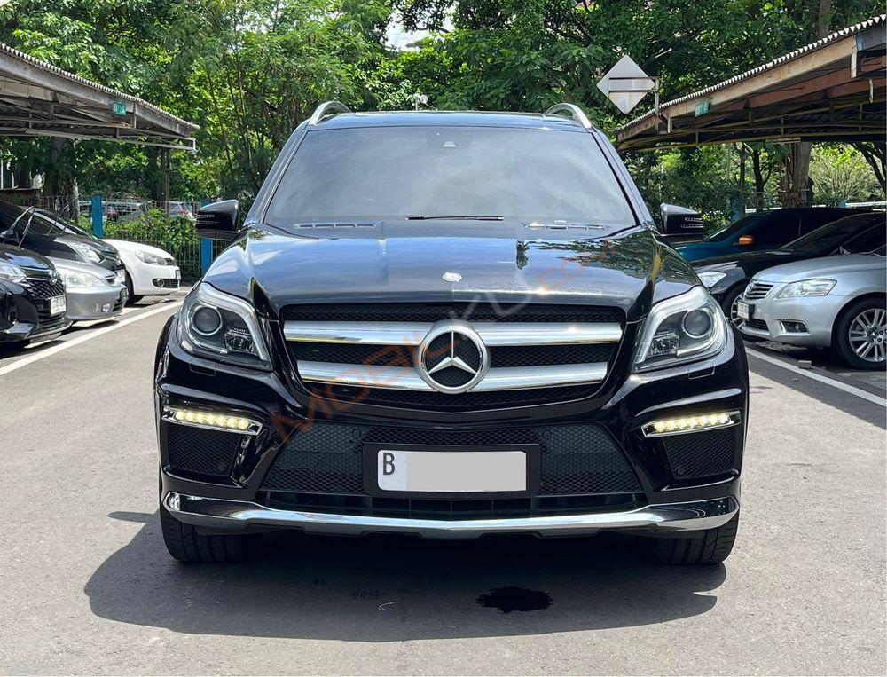 Mobil Mercedes-Benz GL 2013