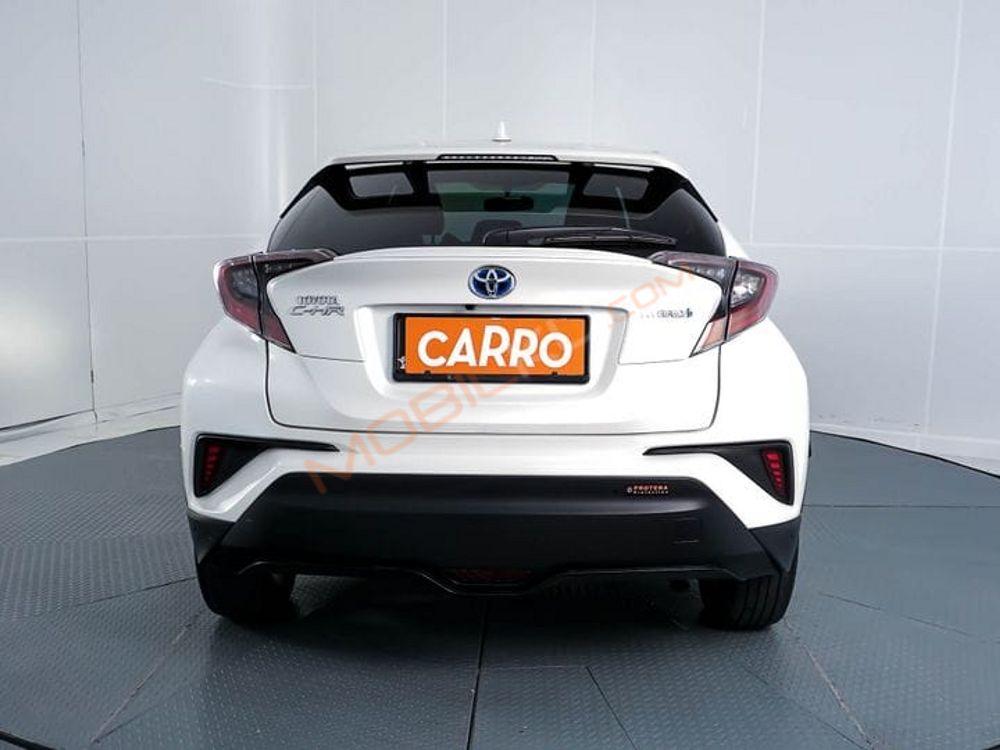 Mobil Toyota C-HR 2019
