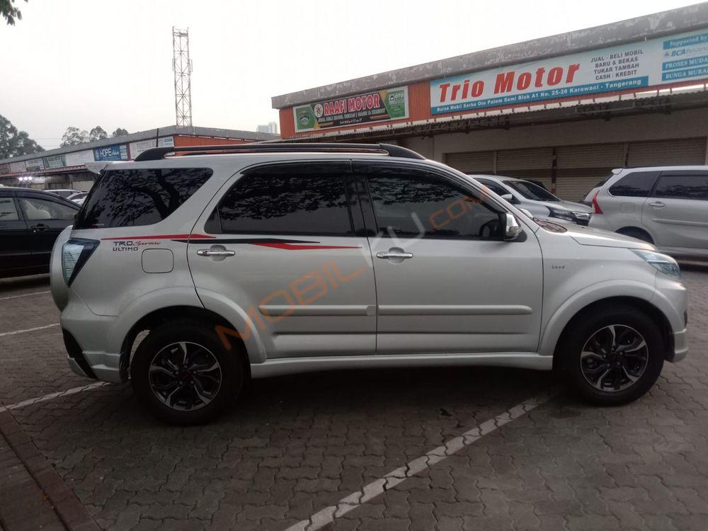 Mobil Toyota Rush 2017