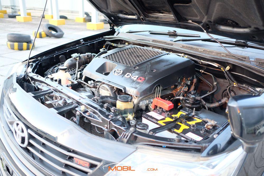 Mobil Toyota Fortuner 2015