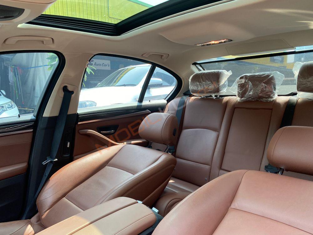 Mobil BMW 5 Series 2016