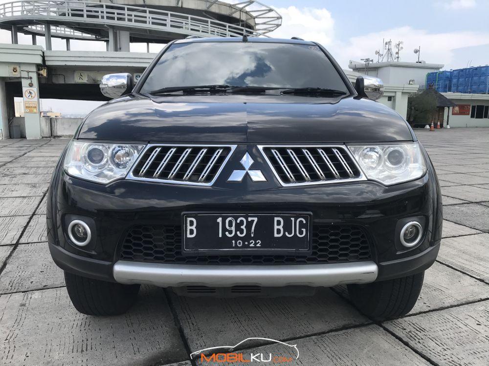 Mobil Mitsubishi Pajero Sport 2012