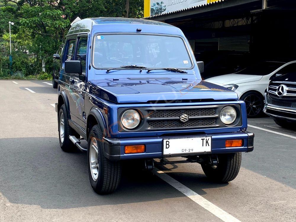 Mobil Suzuki Katana 2004