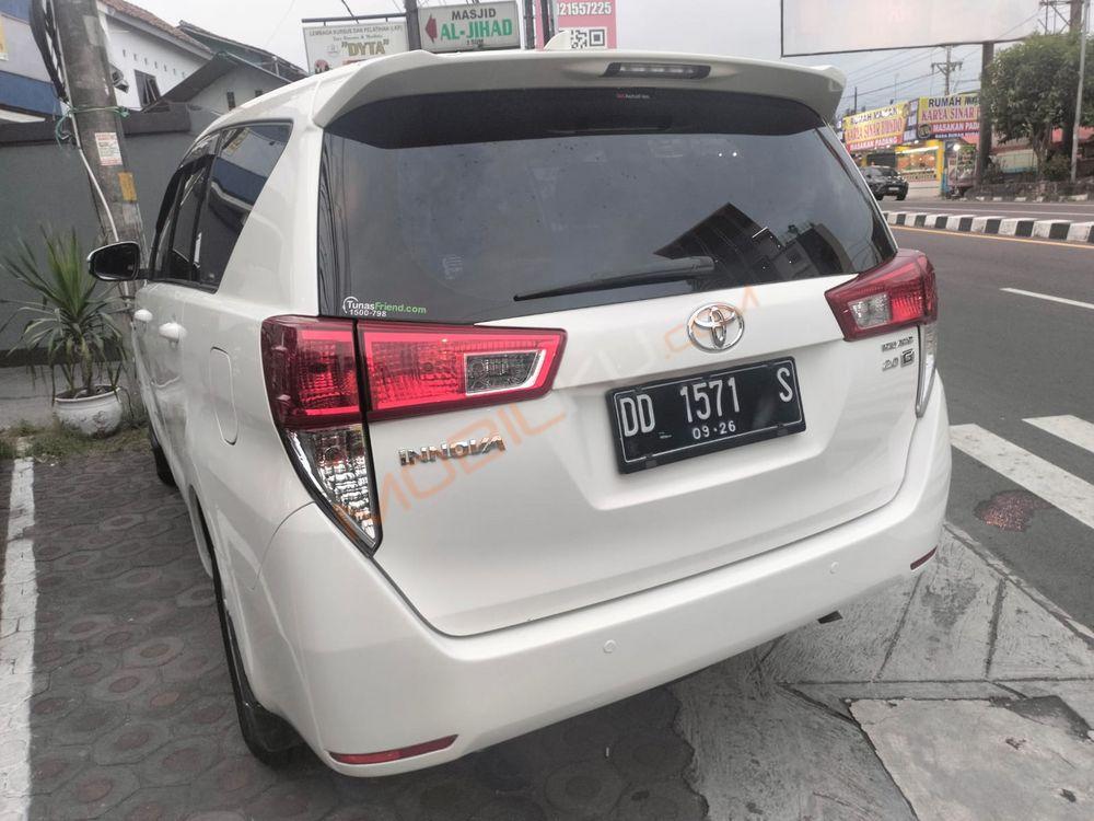 Mobil Toyota Kijang Innova 2017