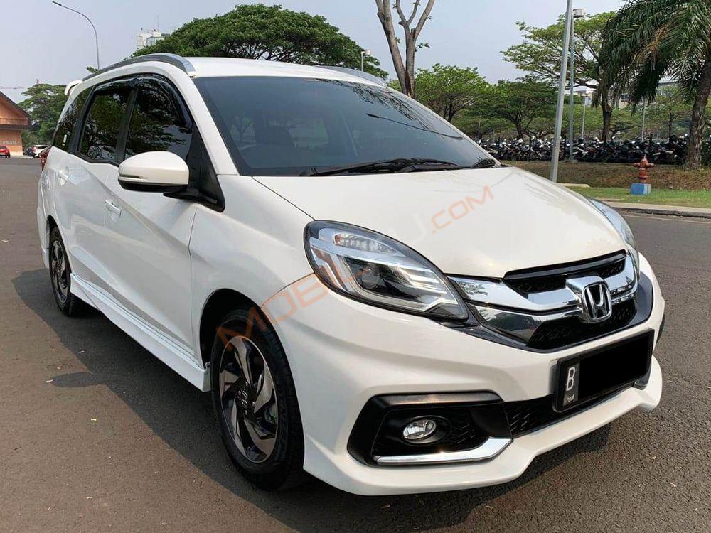 Mobil Honda Mobilio 2016