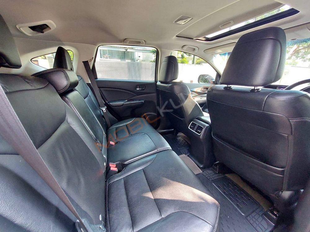 Mobil Honda CR-V 2015