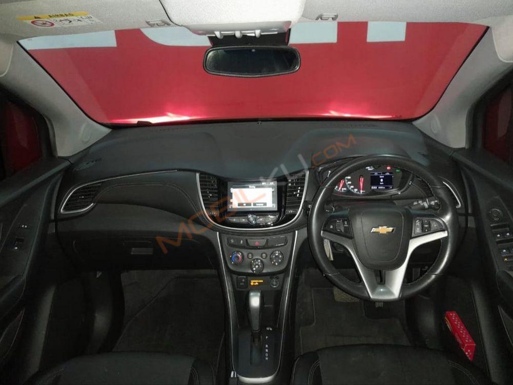 Mobil Chevrolet Trax 2017