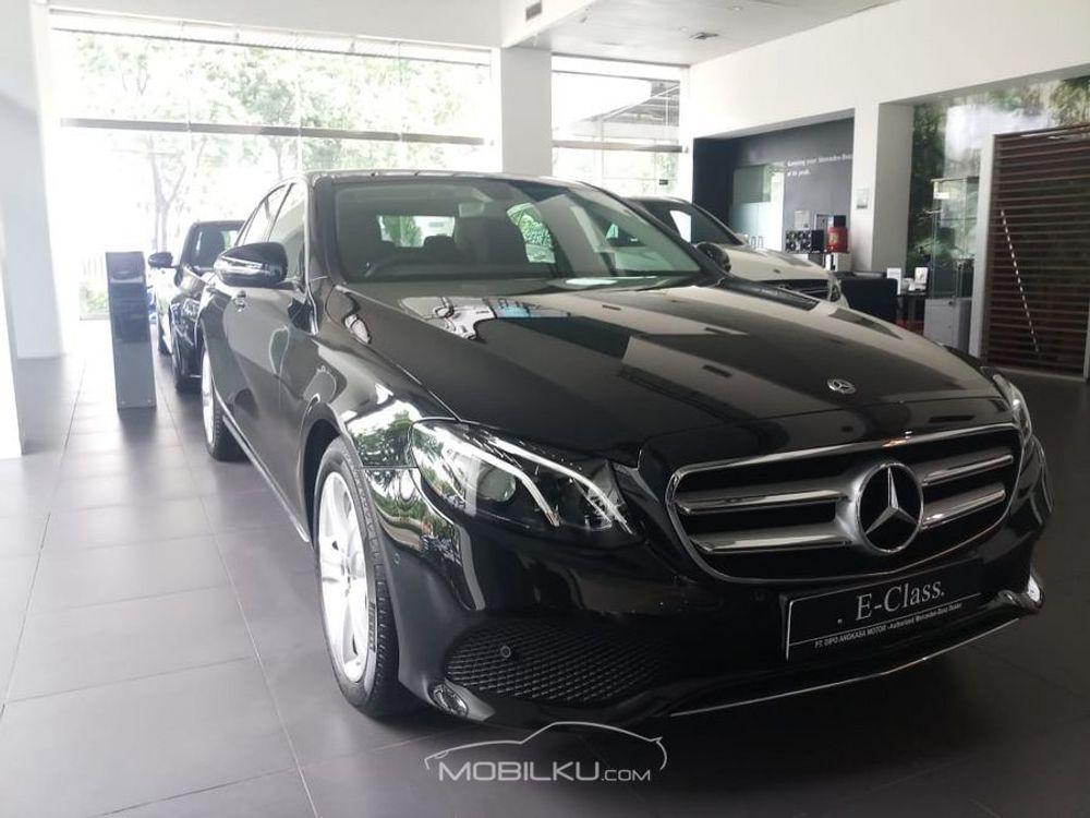Mobil Mercedes-Benz E-Class 2018