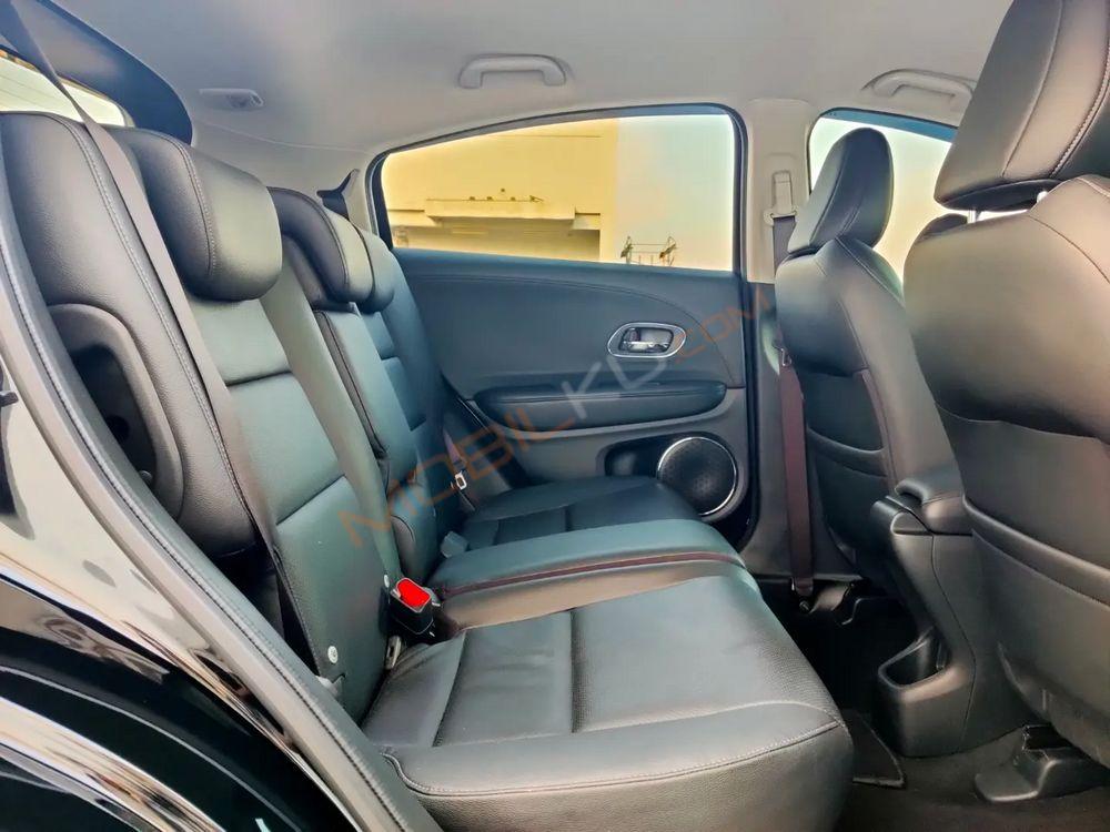 Mobil Honda HR-V 2021